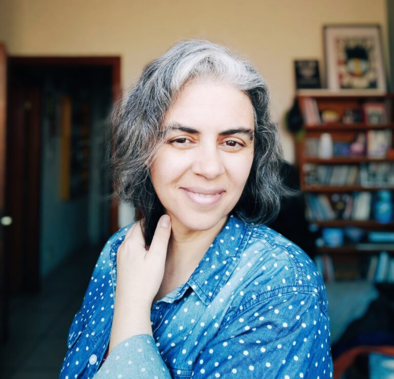 Ana Elisa Ribeiro